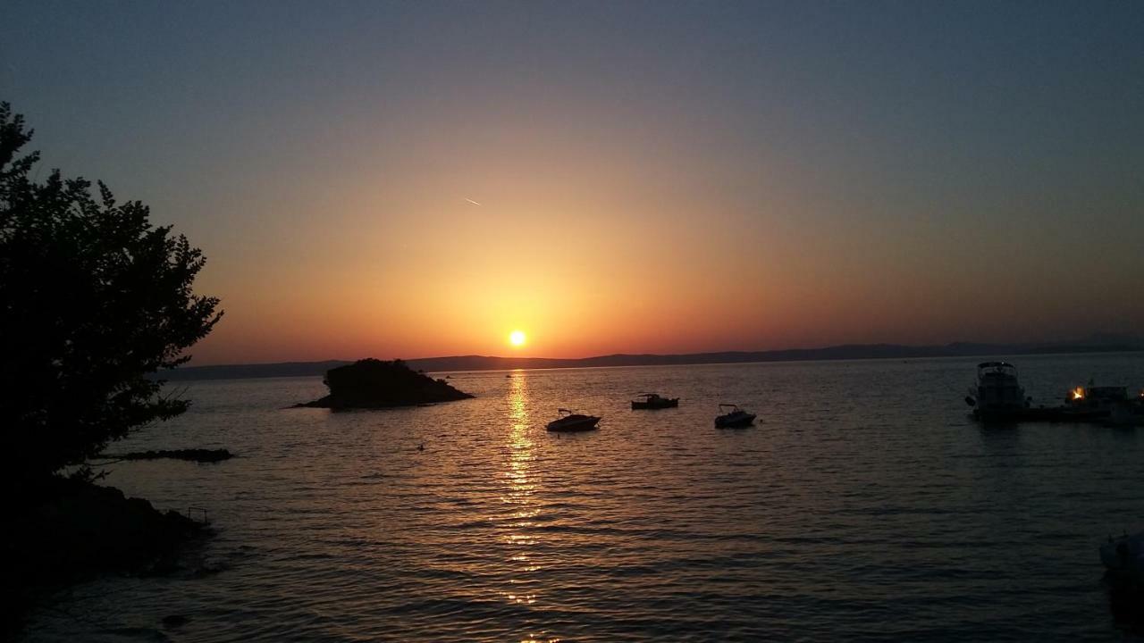 Apartmani Marenda Supetarska Draga Buitenkant foto