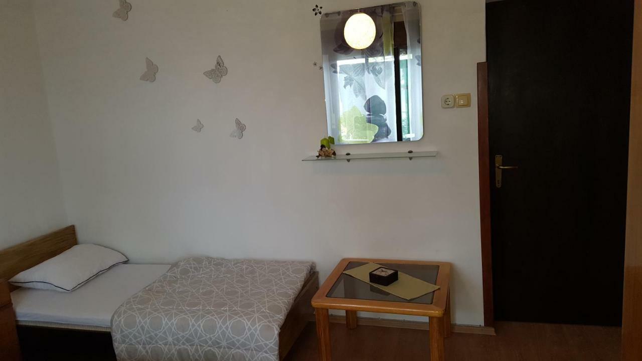 Apartmani Marenda Supetarska Draga Buitenkant foto